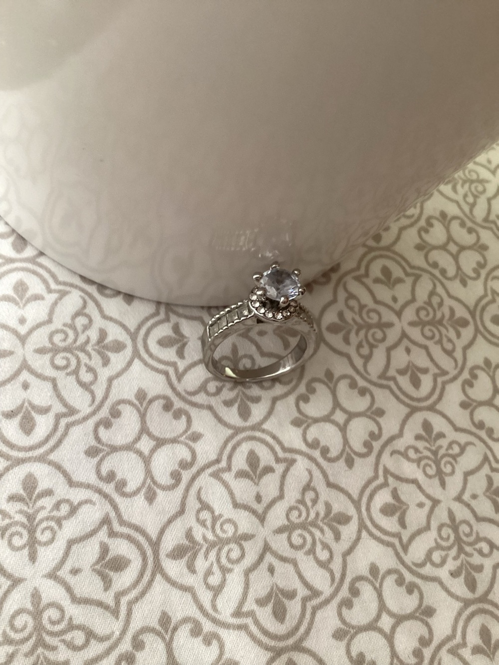 Solitaire Ring - Picture 2 of 10